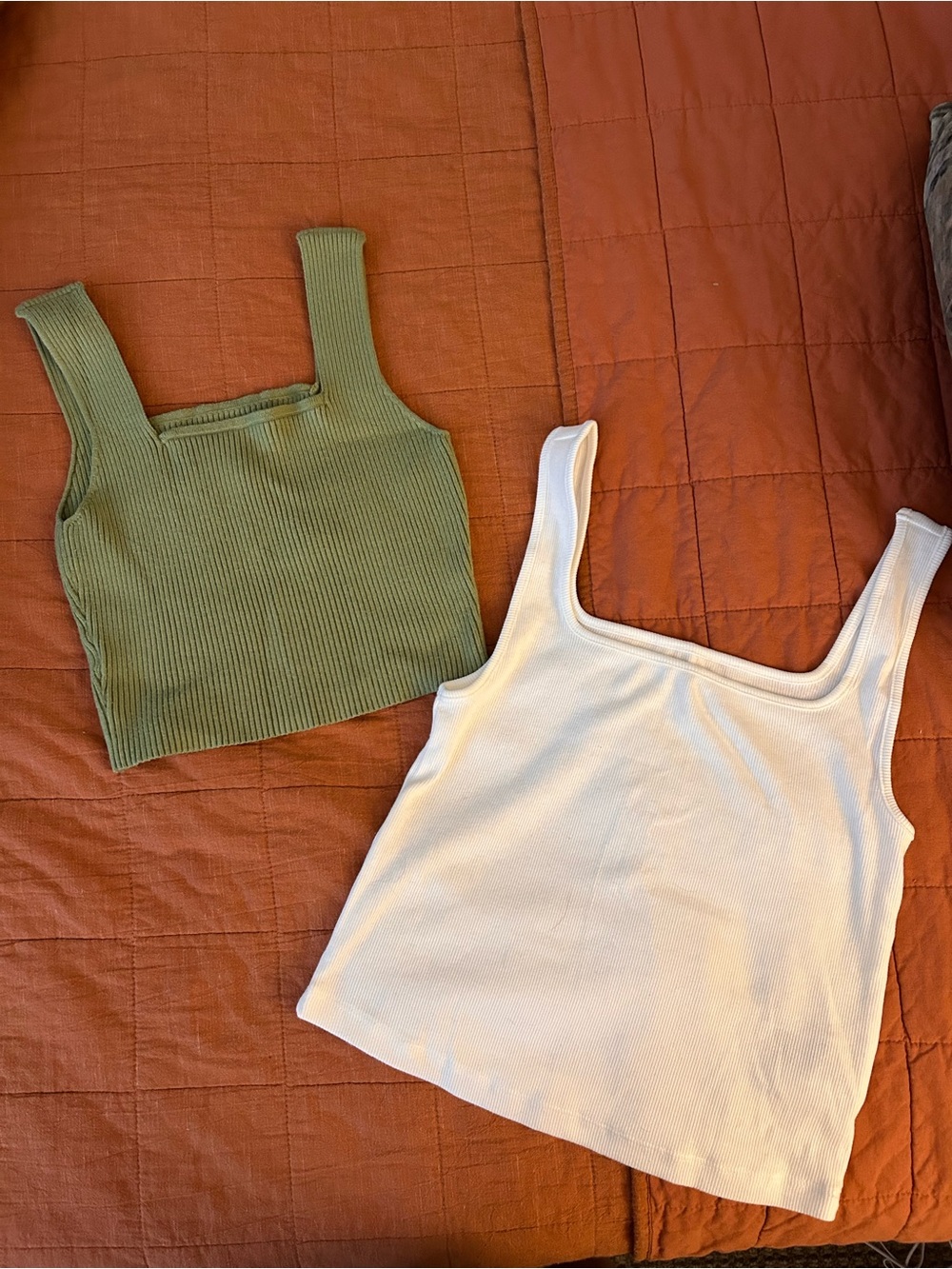 ✨BUNDLE✨ Ribbed Square-Neck Tank Tops - Olive Green and White